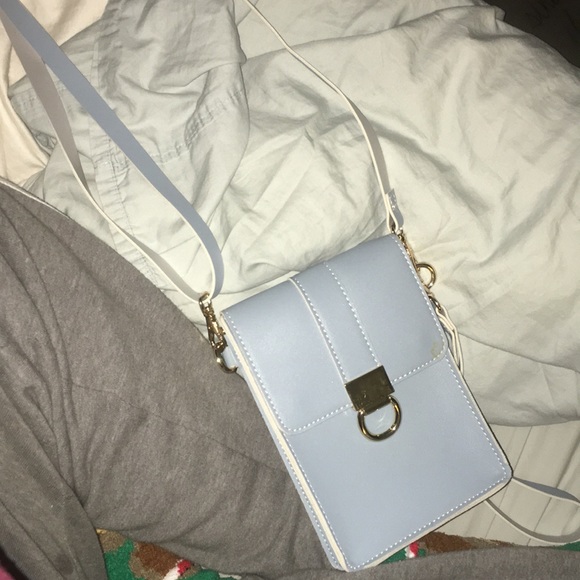 Purse - Picture 1 of 4